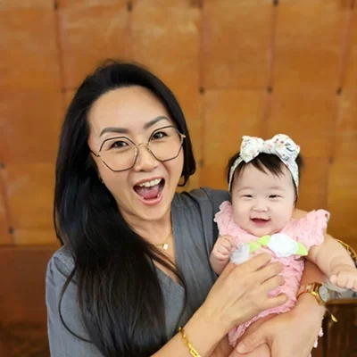 Chiropractor Las Vegas NV Justine Rhee With Baby